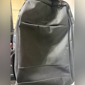 Black Men's Laptop Backpack torn off zipper